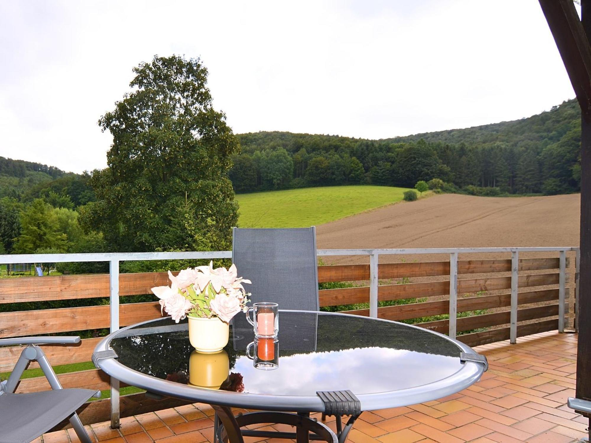Spacious Apartment In Weser Uplands With Garden Bad Pyrmont Exteriér fotografie